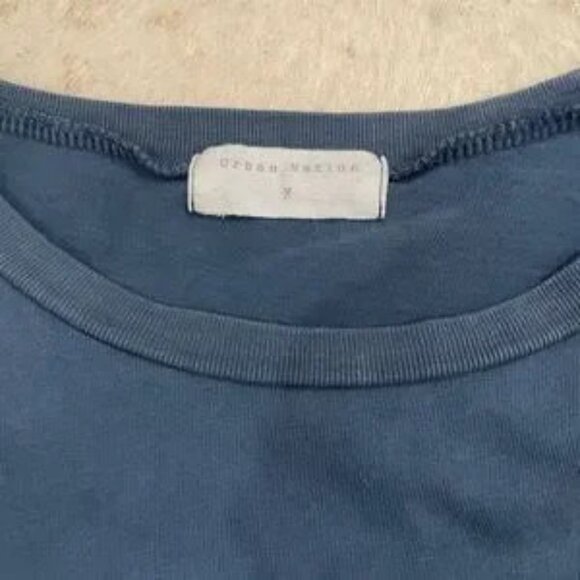 Urban Nation wild heart floral blue soft tee - Picture 2 of 5